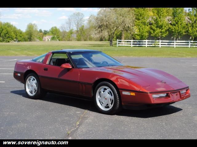 1988 13K MILES CORVETTE BLACK LEATHER GLASS TOP AUTO COLLECTOR QUALITY AUTO 1988 Chevrolet Corvette