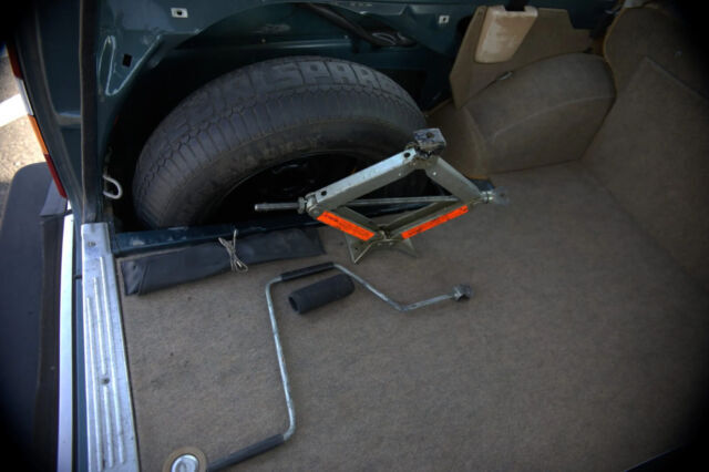 1988 Volvo 240 - photo 13