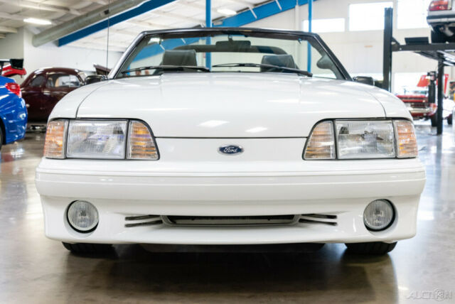 1988 Ford Mustang 2dr Convertible GT - photo 9