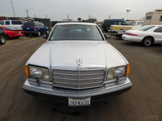 1988 Mercedes-Benz 300-Series Base Sedan 4-Door - photo 8