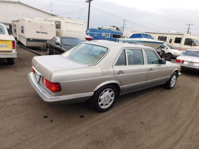 1988 Mercedes-Benz 500-Series Base Sedan 4-Door - photo 3