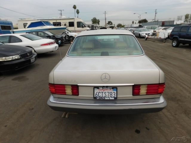 1988 Mercedes-Benz 500-Series Base Sedan 4-Door - photo 4