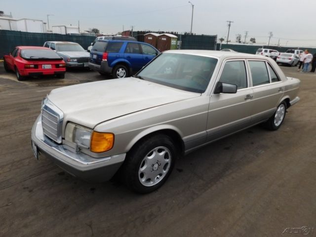 1988 Mercedes-Benz 500-Series Base Sedan 4-Door - photo 7