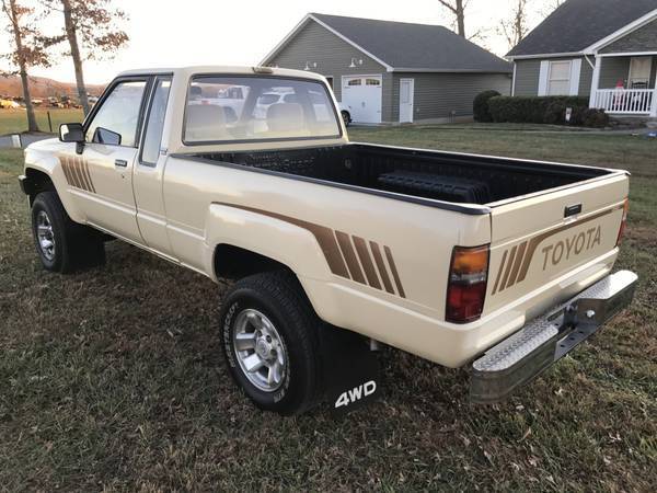 1988 Toyota Pickup SR5 - photo 2