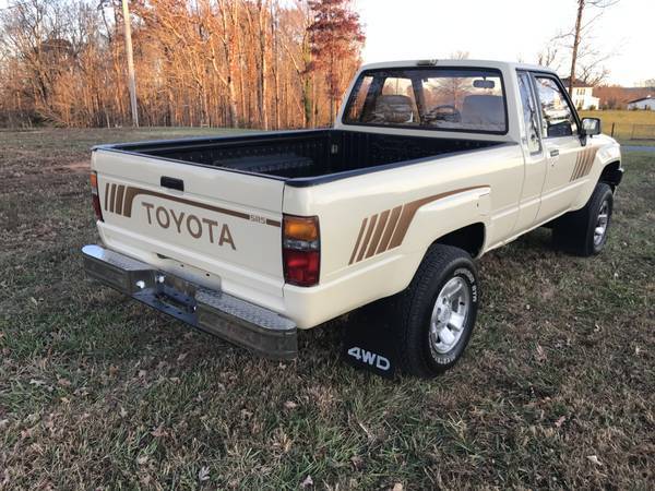 1988 Toyota Pickup SR5 - photo 3