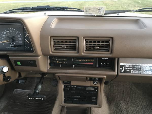 1988 Toyota Pickup SR5 - photo 8