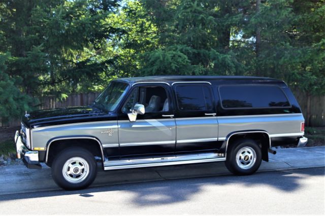 1988 Chevrolet Suburban SILVERRADO - photo 2