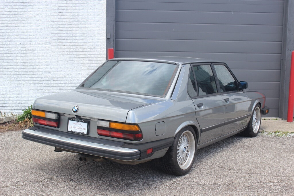 1988 BMW 5-Series 528e - photo 3