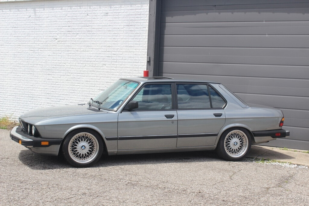 1988 BMW 5-Series 528e - photo 9