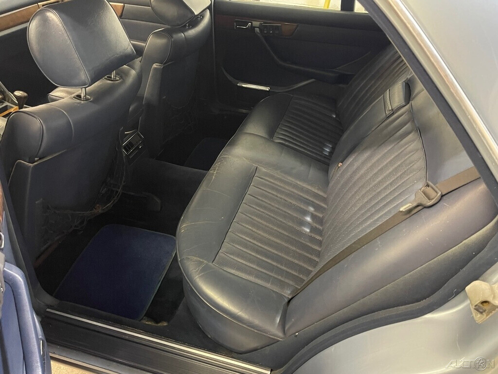 1988 Mercedes-Benz 500-Series 560 SEL - photo 11