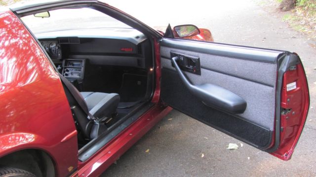 1988 Chevrolet Camaro IROC Z28 - photo 13