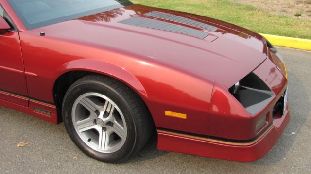 1988 Chevrolet Camaro IROC Z28 - photo 5
