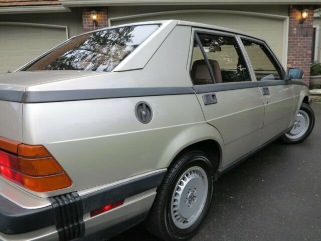 1988 Alfa Romeo Milano Gold Edition - photo 10