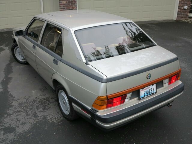 1988 Alfa Romeo Milano Gold Edition - photo 4