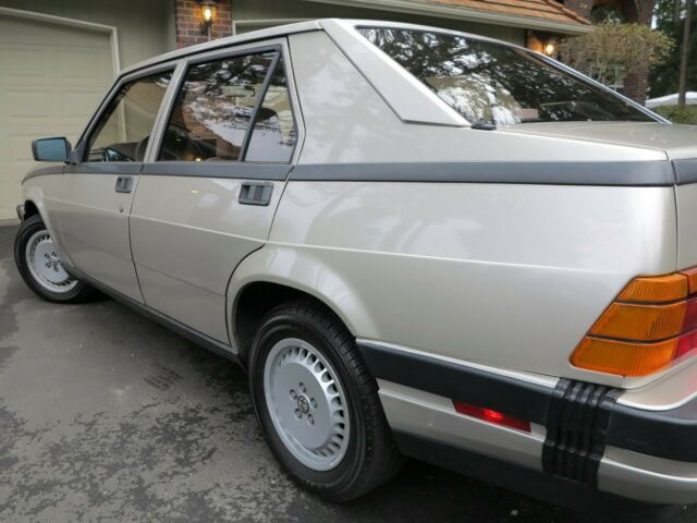 1988 Alfa Romeo Milano Gold Edition - photo 12