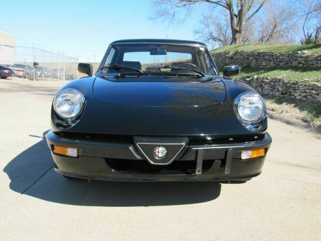 1988 Alfa Romeo SPIDER 1 OWNER 27K MILES -- - photo 10