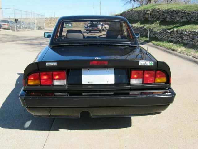 1988 Alfa Romeo SPIDER 1 OWNER 27K MILES -- - photo 11