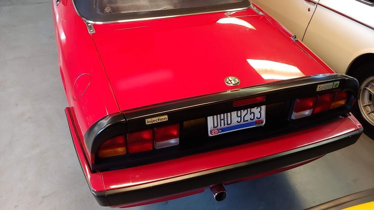 1988 Alfa Romeo Spider - photo 9