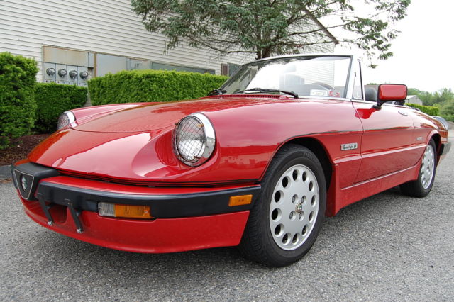 1988 Alfa Romeo Spider Red with Grey Interior Very Good Condition - photo 3