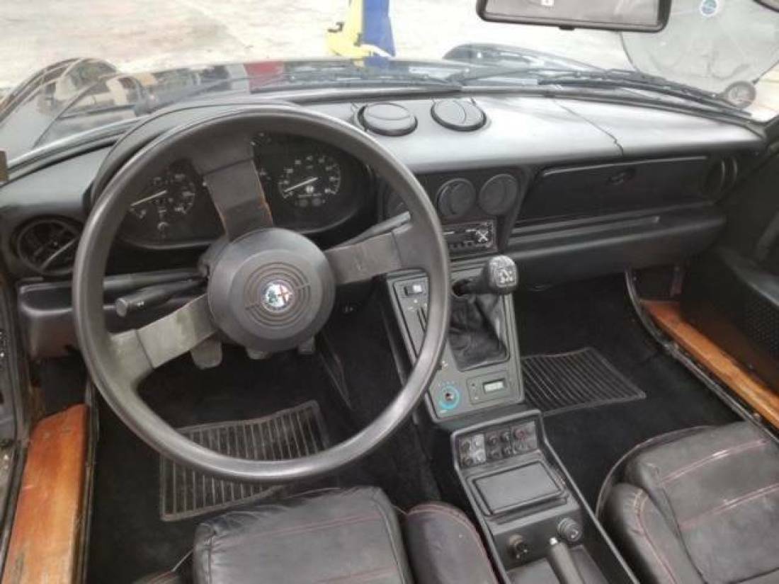 1988 Alfa Romeo Spider Veloce 2dr Convertible - photo 13