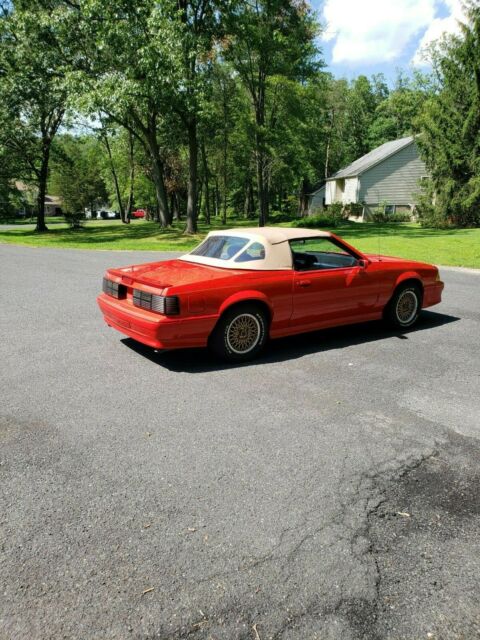 1988 Ford Mustang 2 seater converable - photo 9