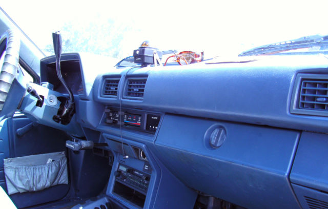 1988 Toyota Other DLX Extended Cab Pickup 2-Door - photo 7