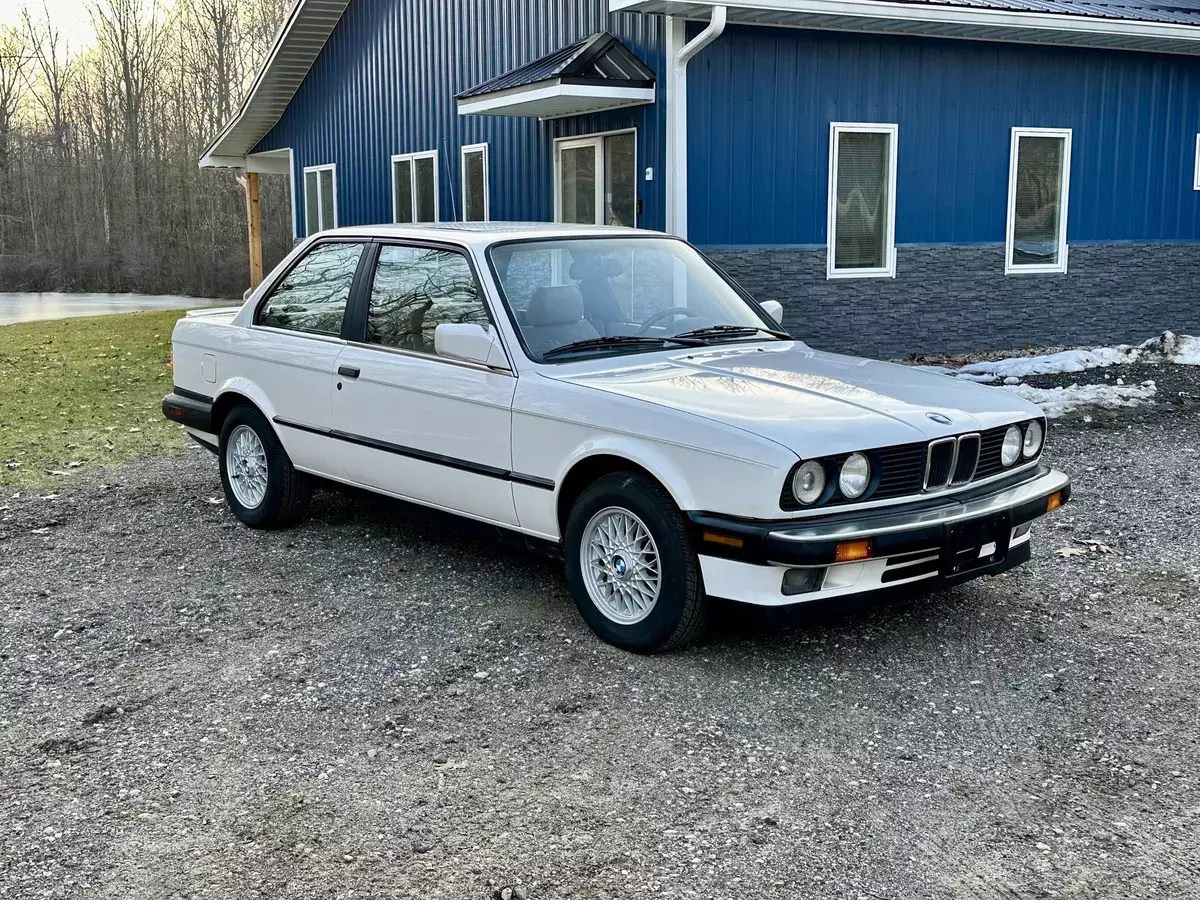 1988 BMW 3 Series 325iS 5 Speed Sport Seats E30 Excellent Driver 2 Owners 1988 BMW 3-Series 325iS
