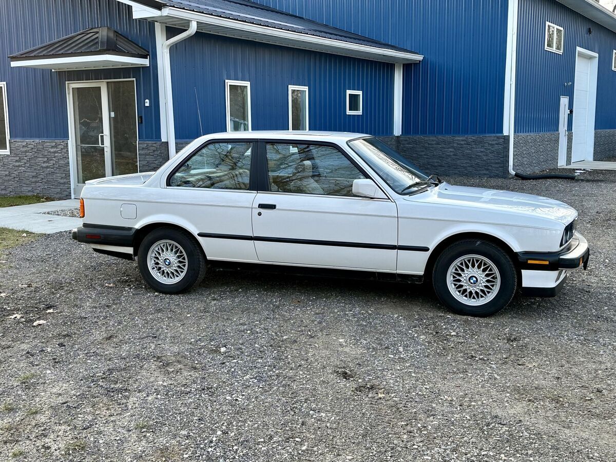 1988 BMW 3-Series 325iS - photo 2