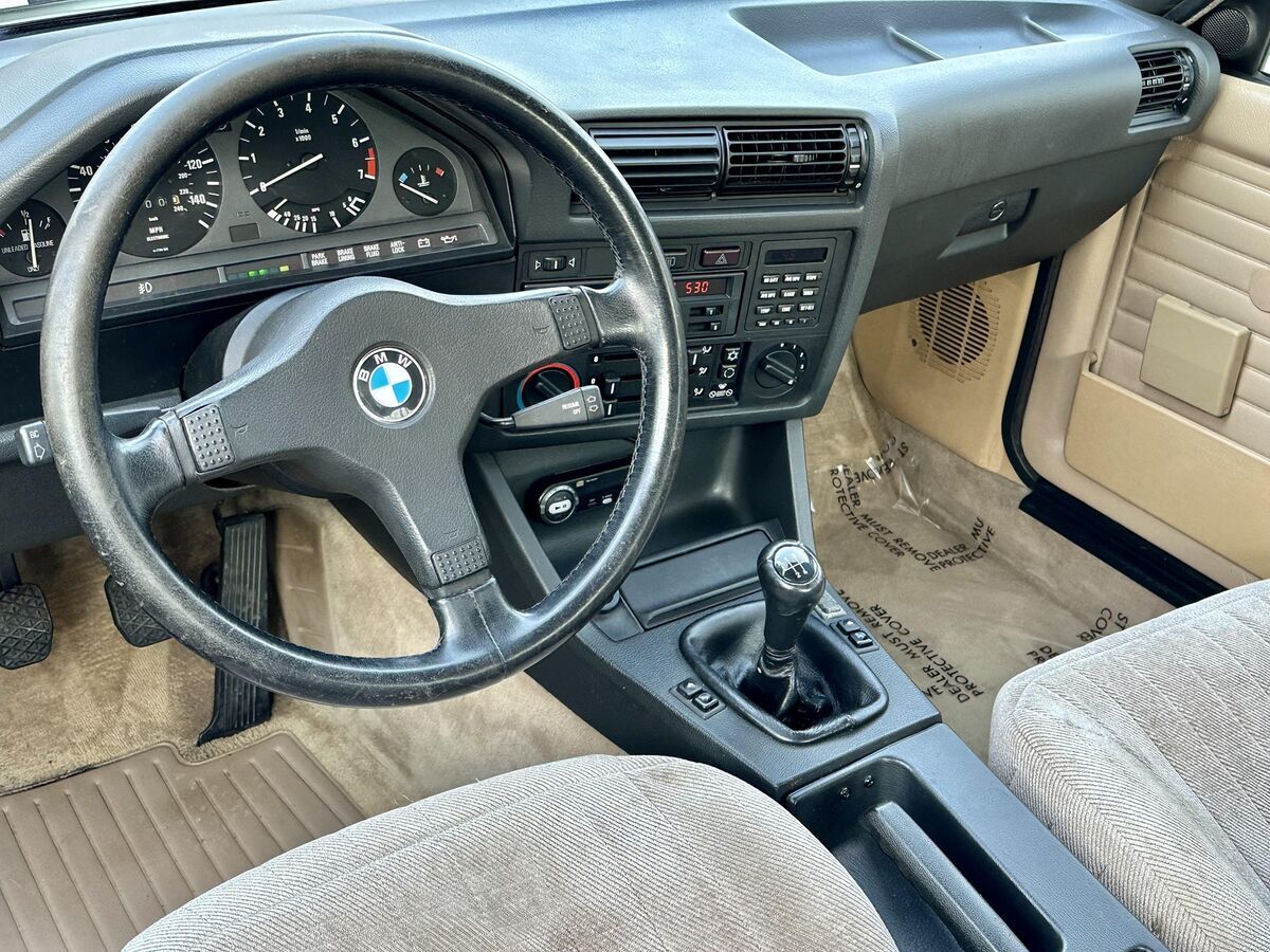 1988 BMW 3-Series 325iS - photo 4