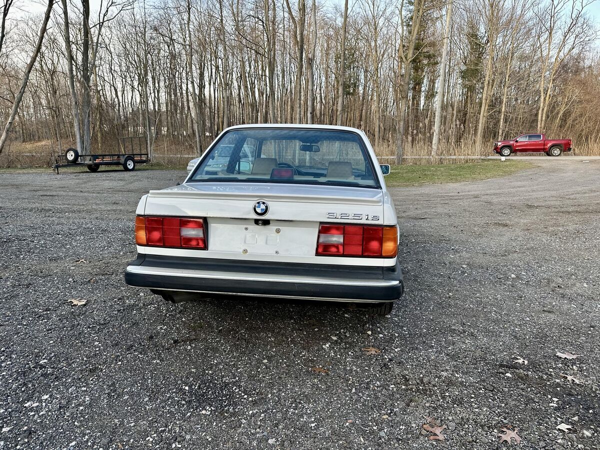 1988 BMW 3-Series 325iS - photo 9