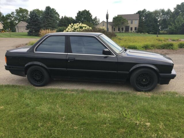 1988 BMW 3-Series 325is - photo 11