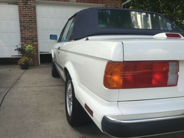 1988 BMW 3-Series Convertible - photo 10