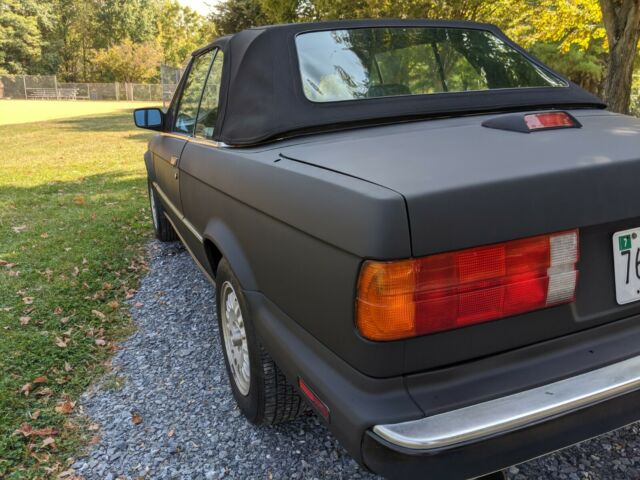 1988 BMW 3-Series Convertible - photo 7