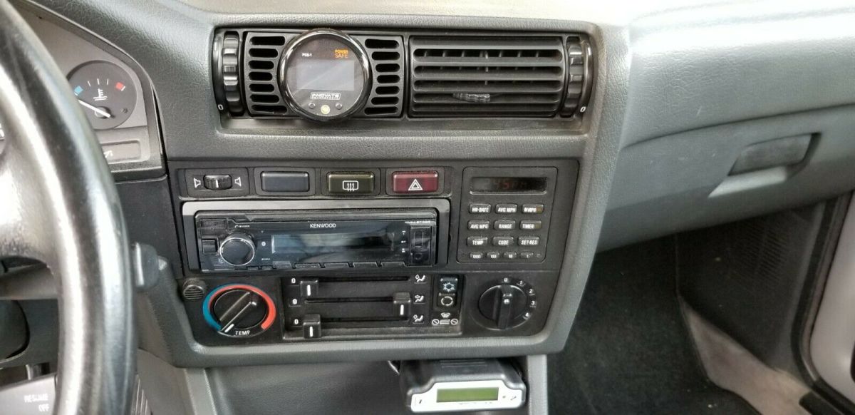 1988 BMW 3-Series IS - photo 8
