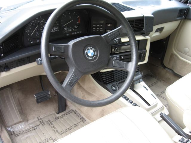 1988 BMW 5-Series Base Sedan 4-Door - photo 9