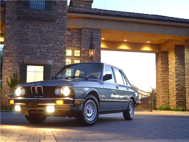 1988 BMW 528E Single CA owner 72K miles very original car 1988 BMW 5-Series 4-door