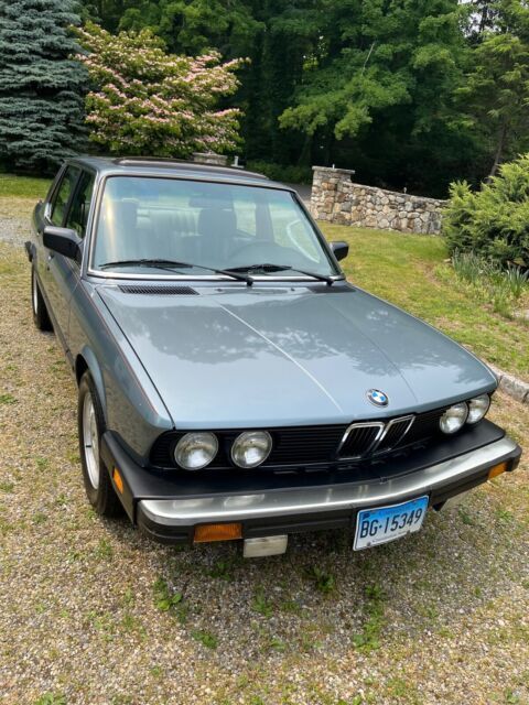 1988 BMW 535i Sedan Grey RWD Automatic AUTOMATIC 1988 BMW 5-Series AUTOMATIC