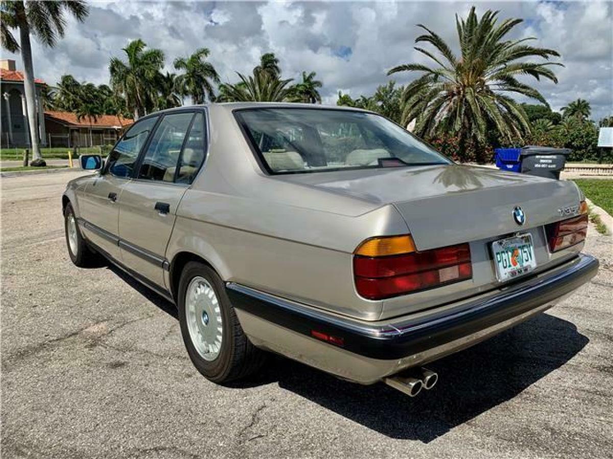 1988 BMW 7-Series 735i - photo 6
