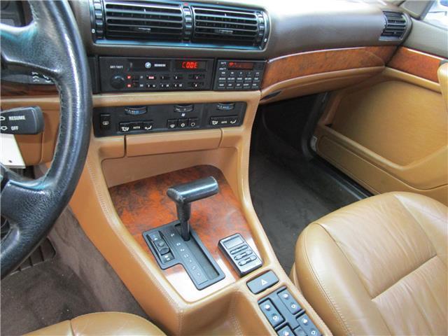 1988 BMW 7-Series 750iL - photo 13