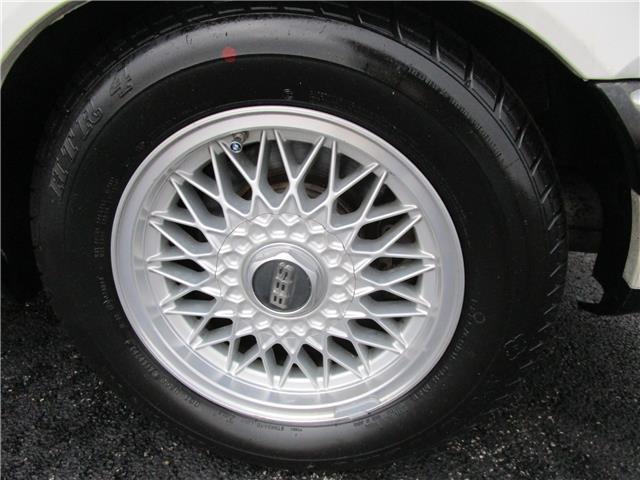 1988 BMW 7-Series 750iL - photo 7