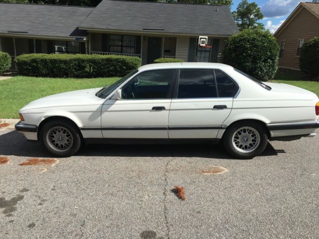1988 BMW 735i Base Sedan 4-Door 3.5L Runs great! Newer wheels & BMW emblems 1988 BMW 7-Series 735i