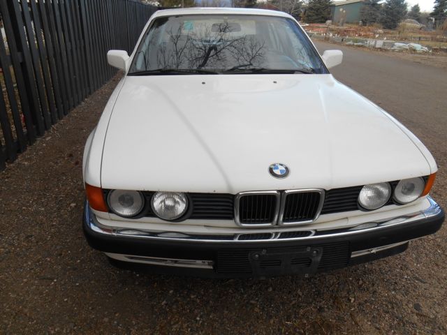 1988 BMW 735i E32 M/T 1988 BMW 7-Series