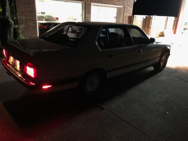 1988 BMW 7-Series 750iL - photo 4