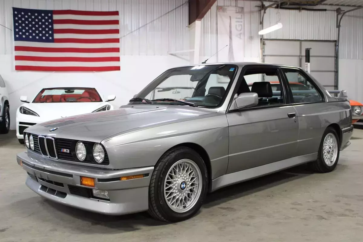 1988 BMW E30 M3 49603 Miles Salmon Silver Metallic Coupe 2.3L 16 Valve 4cyl 5-S 1988 BMW E30 M3