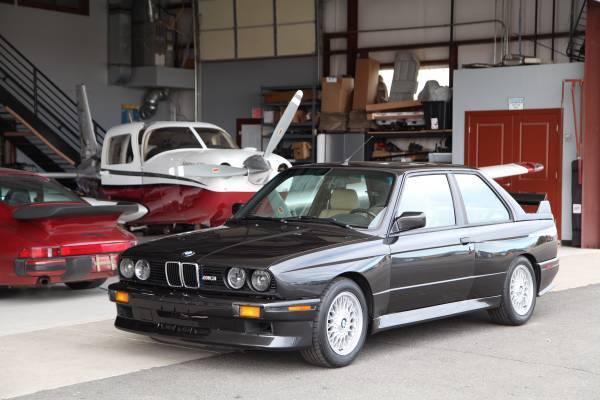 1988 BMW (E30) M3, Diamond Schwarz / Natur Leather, Evo II Rear Spoiler 1988 BMW M3