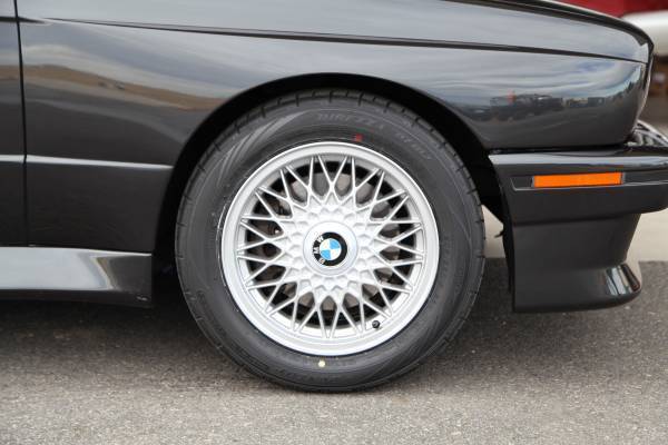 1988 BMW M3 - photo 11