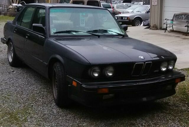 1988 BMW M5 E28, 3.5 S38B35 engine 1988 BMW M5