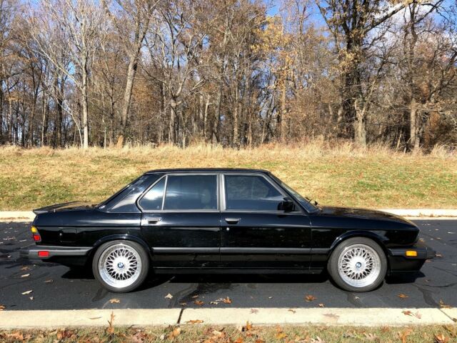 1988 BMW M5 - photo 2
