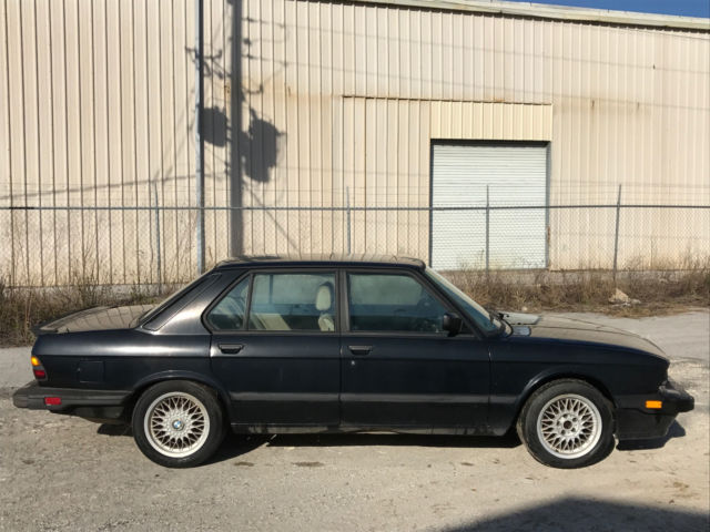 1988 BMW M5 - photo 2