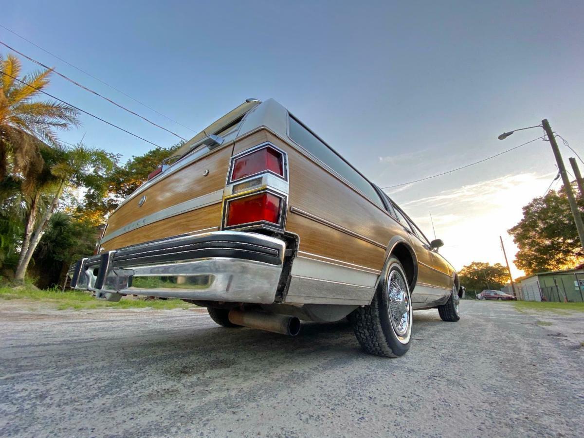 1988 Buick LeSabre Estate 4dr Wagon - photo 7